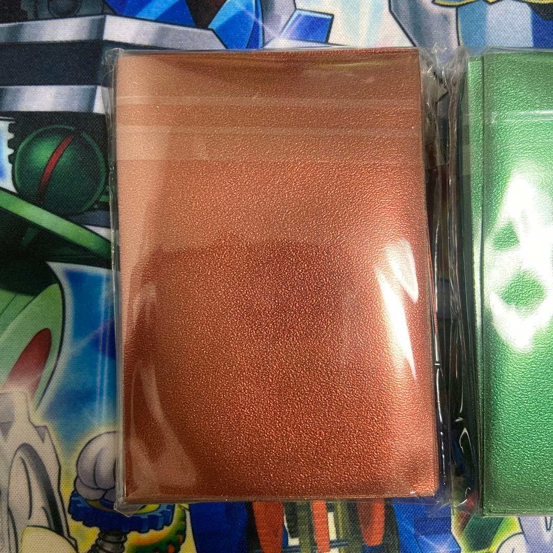 遊戯王 初期ロゴ スリーブ 未開封 絶版　赤　緑　レッド　グリーン　2個セット