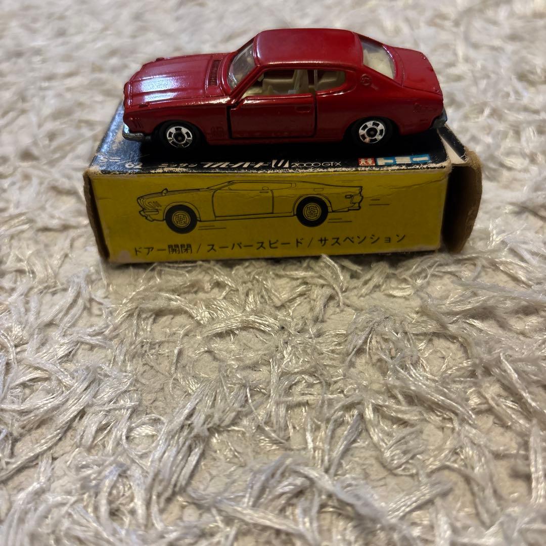 トミカ黒箱NO18ニッサン ブルーバードU 2000GT-X