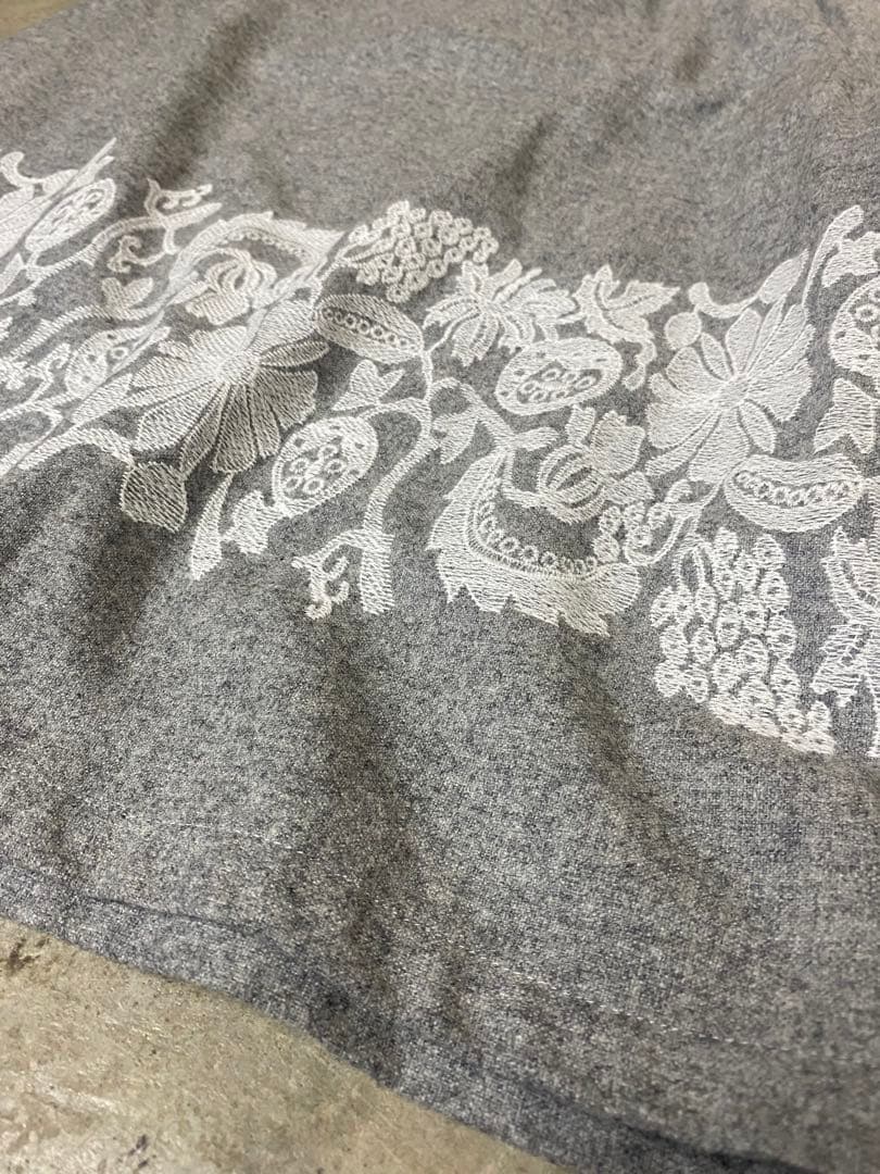 ビアズリー フラワー刺繍 ガウチョパンツ 美品