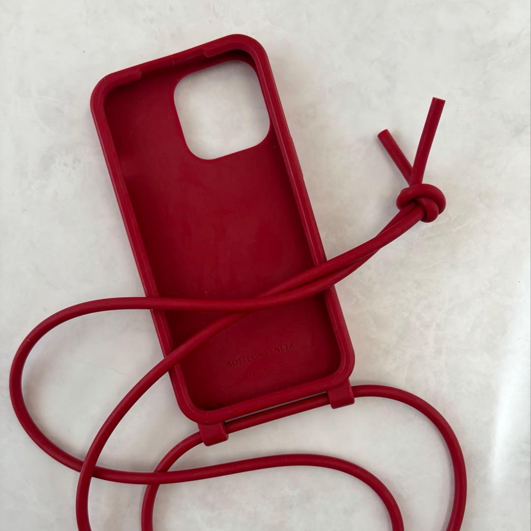 BOTTEGA VENETA iPhone 13 Pro シリコンケース