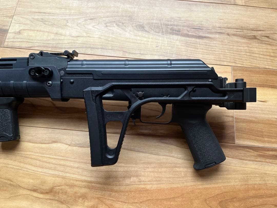 東京マルイ　AKM ガスブロ　マグプルカスタム その他色々　マガジン2つ付き