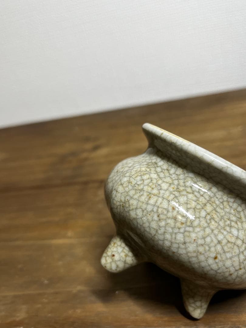 明時代　哥窯　三足香炉　明