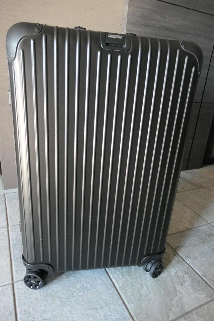 バッグ Rimowa stealth 82L