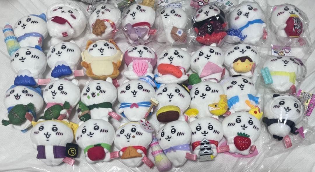 ちいかわ ご当地 マスコット ぬいぐるみキーチェーン 30種 おまけつき
