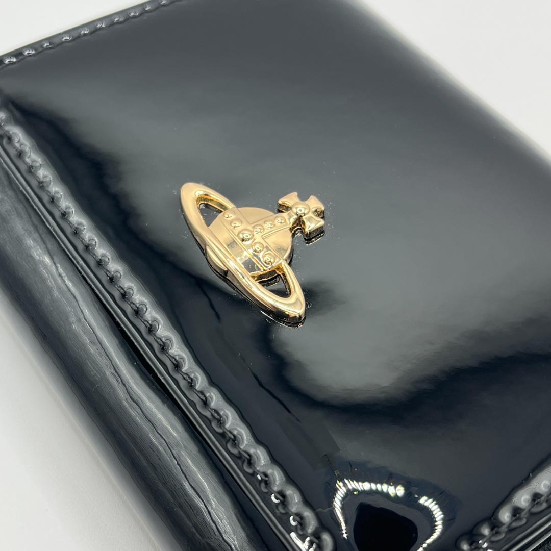未使用 Vivienne Westwood 特価 がま口 折財布 黒 エナメル