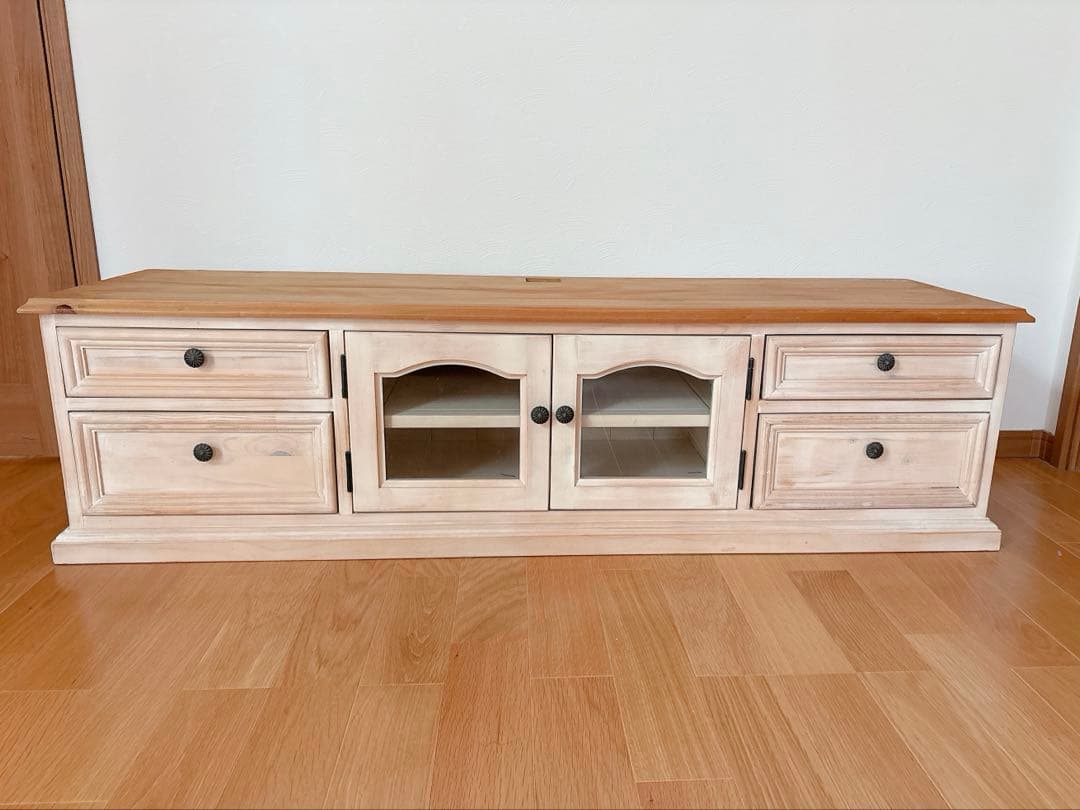 木製テレビ台 引き出し4つ ガラス扉付き　フレンチカントリー風　150センチ