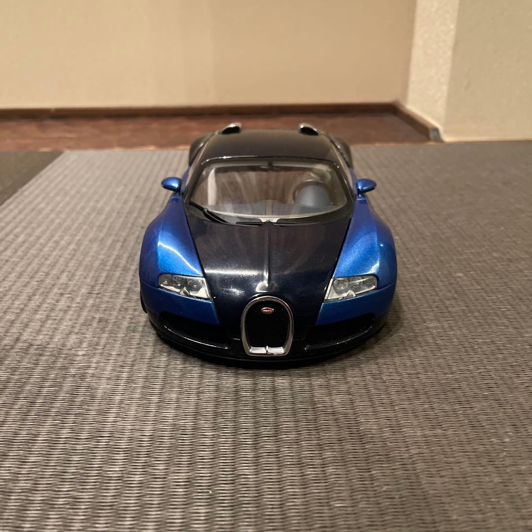 autoart Bugatti Veyron Showcarハッピーの