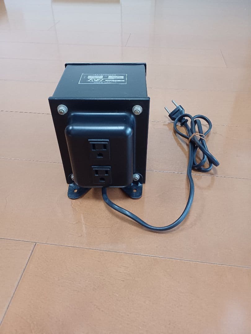 変圧器(東栄変成器) TD-16、 トランス