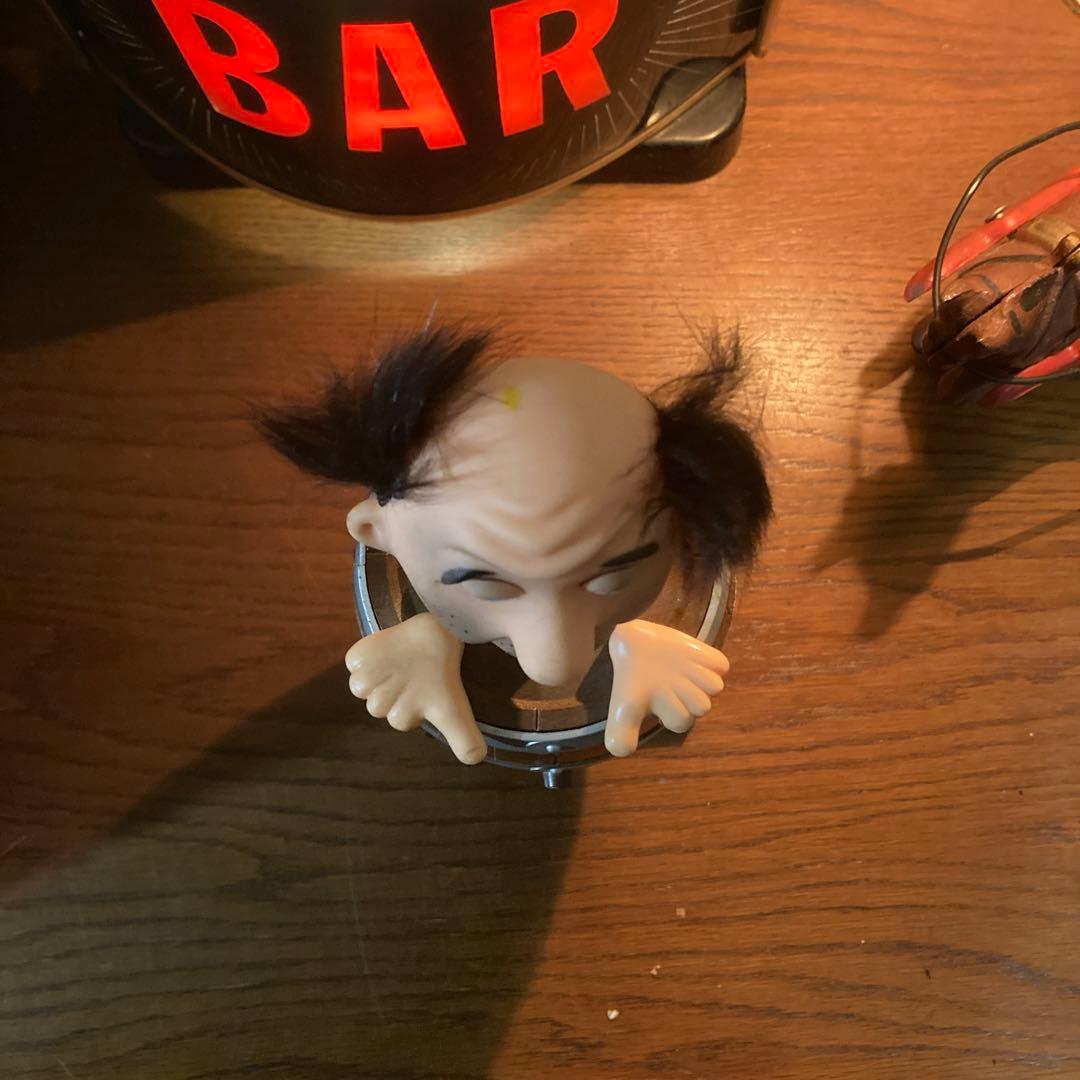 シガレットディスペンサー　ビンテージ煙草入れ人形　バレルマン