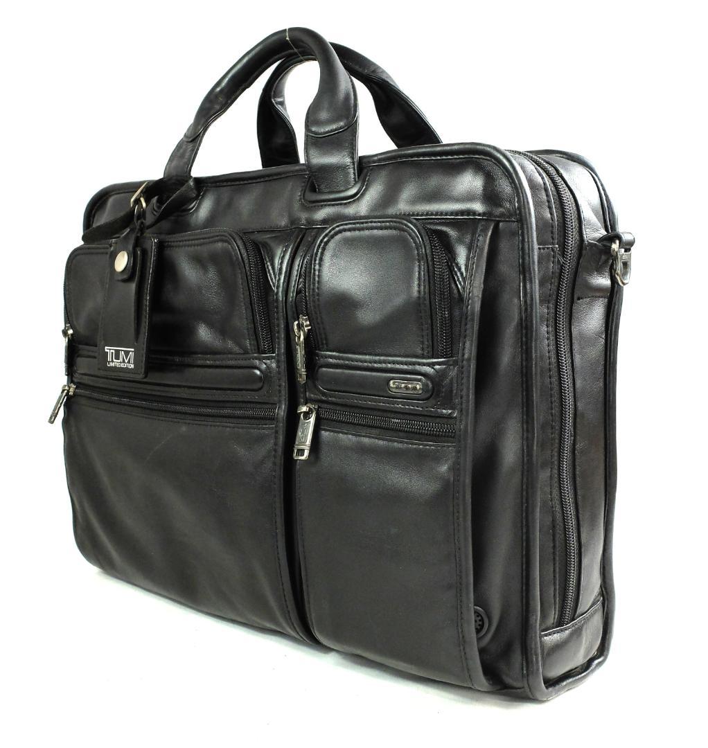 トゥミ 96114G4.4 ラージ・コンパクト・スクリーンPCブリーフ（LTD）