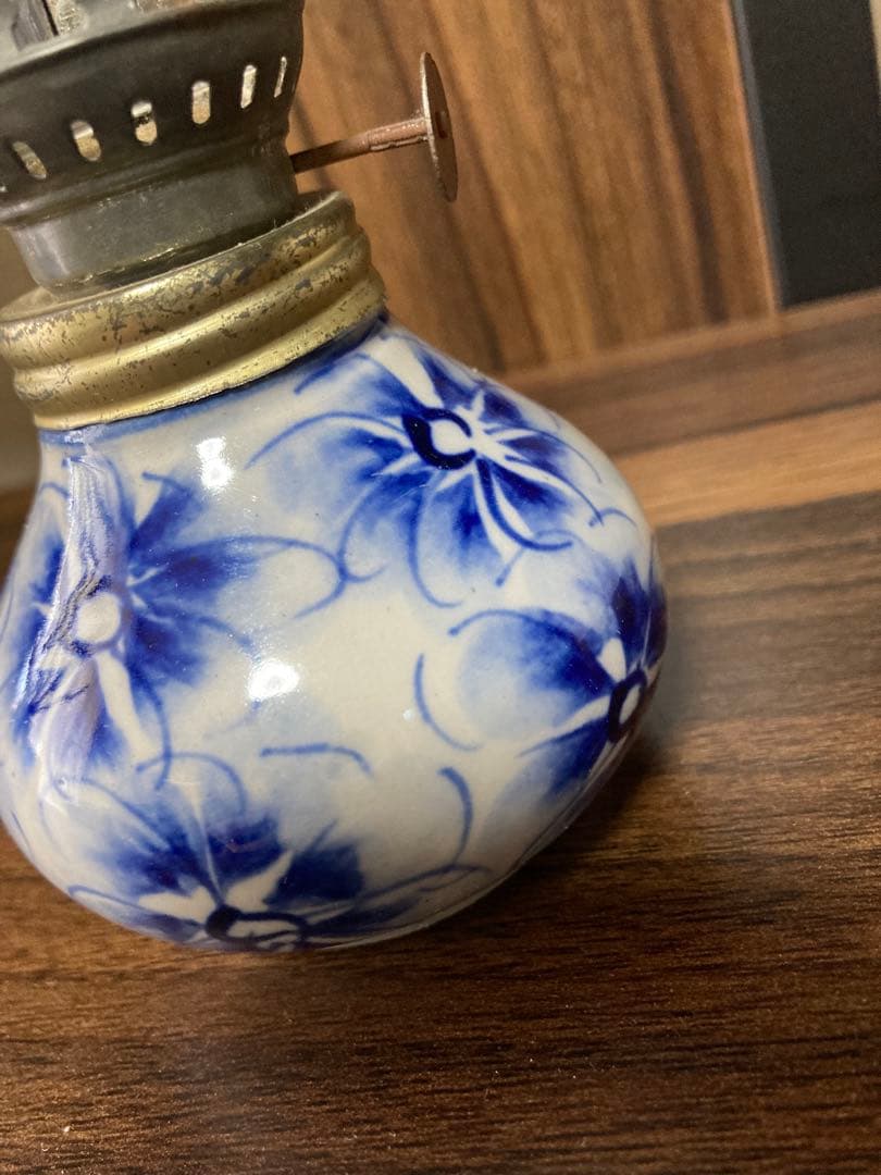 [骨董品] 青い花模様のオイルランプ　ヴィンテージ ランプ　陶器×ガラス