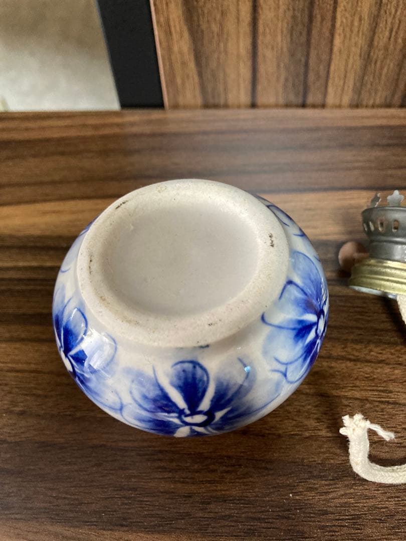 [骨董品] 青い花模様のオイルランプ　ヴィンテージ ランプ　陶器×ガラス