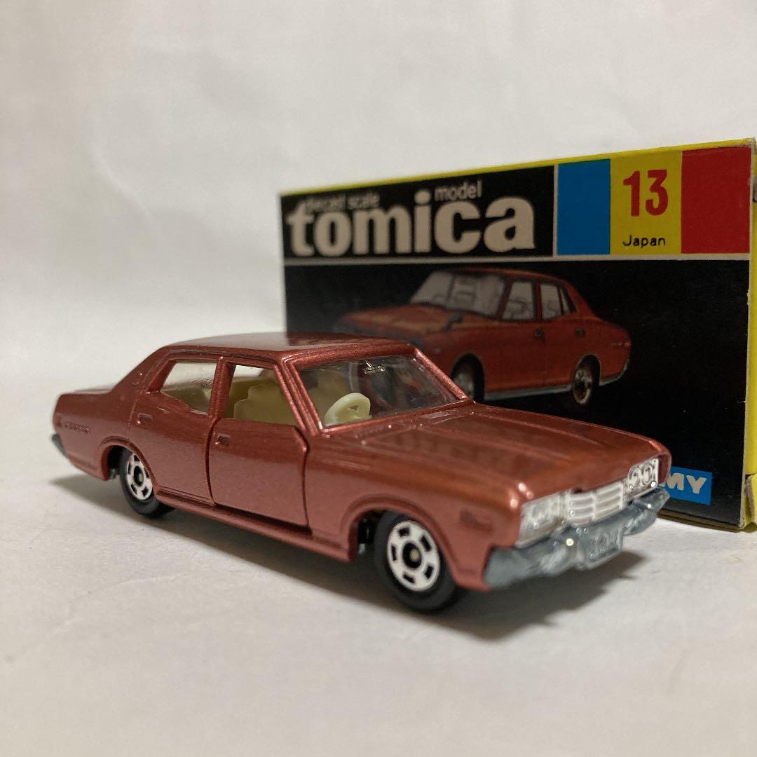 トミカ　日産セドリック2800SGLです。日本製