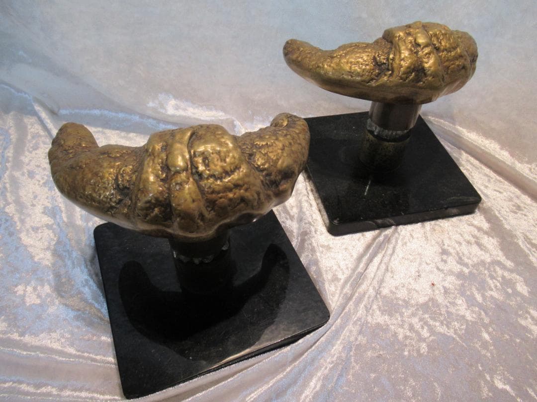 ドアノブ　作家物　真鍮　クロワッサン型　2個セット