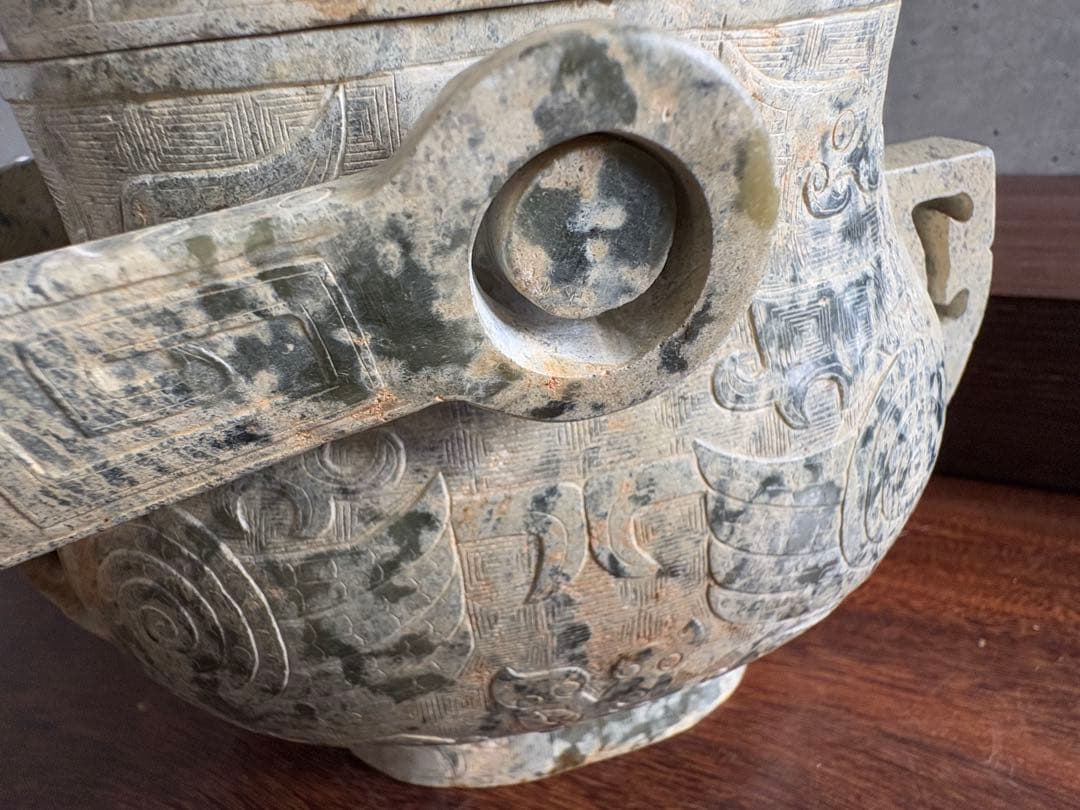 石？玉？の中国的な置物　中国美術 19cm 2.3 kg