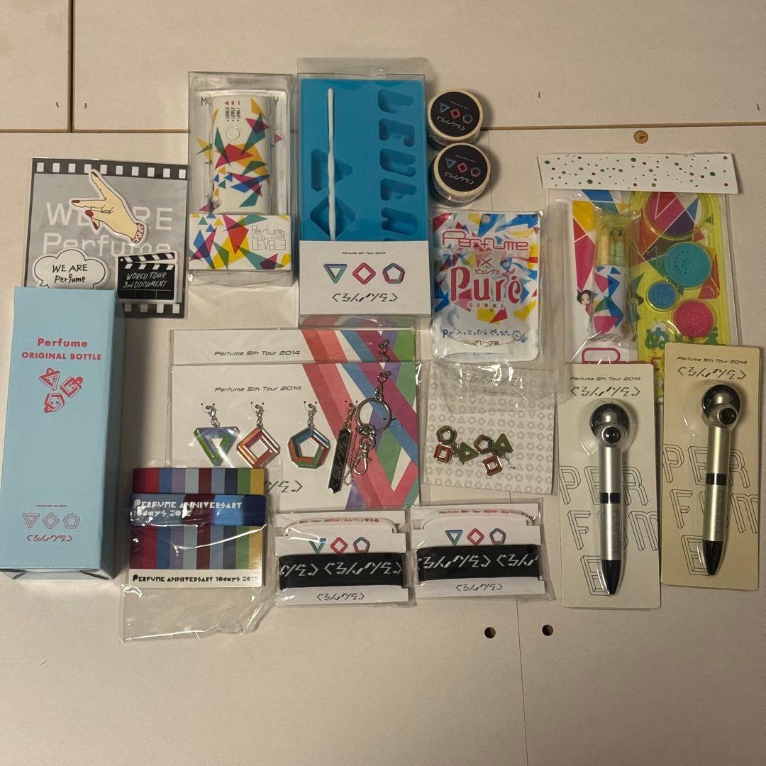 Perfume CD DVD Tシャツ タオル 雑誌 グッズ セット