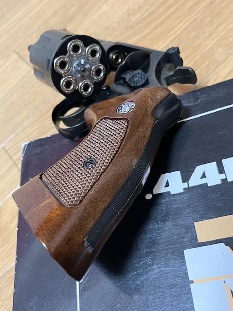 S&W M29 44 MAGNUM　コクサイ　ガスリボルバー