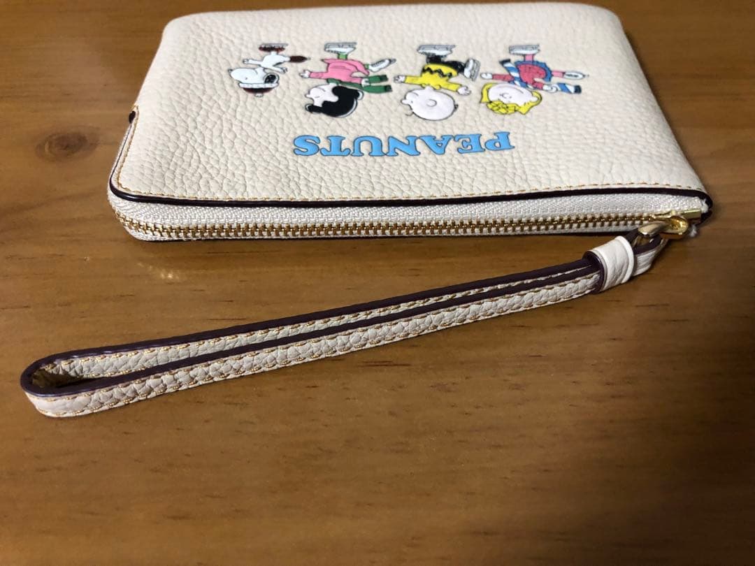 新品　【限定コラボ】COACH × PEANUTS スヌーピー ポーチ