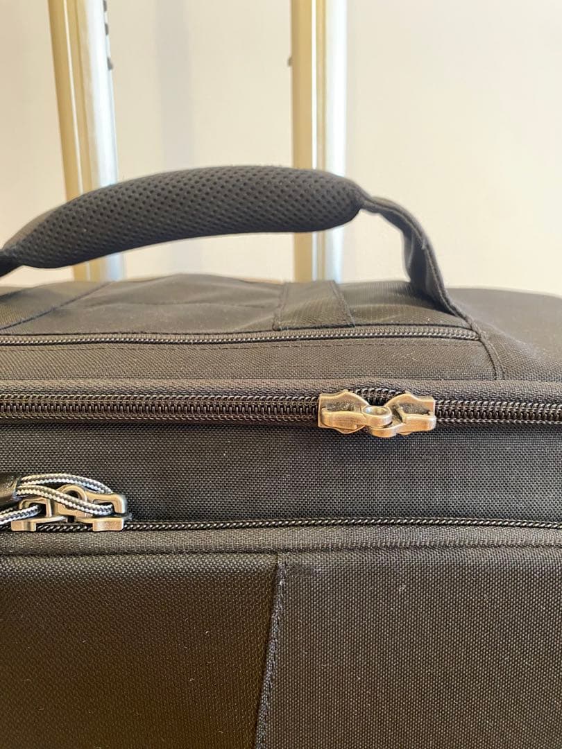 thinkTANK｜Airport Navigator キャリーケース