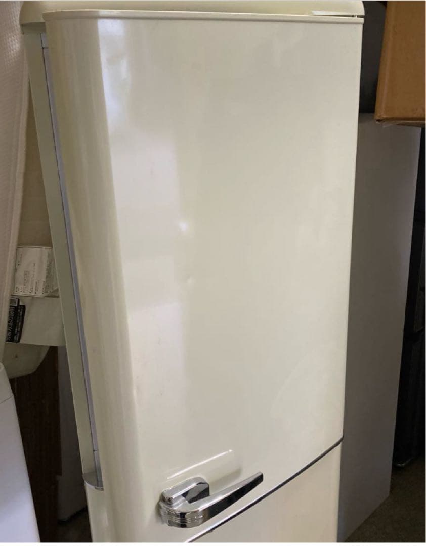 近隣地域限定送料無料 ✨アイリスオーヤマ　冷蔵庫 レトロ 2021年製