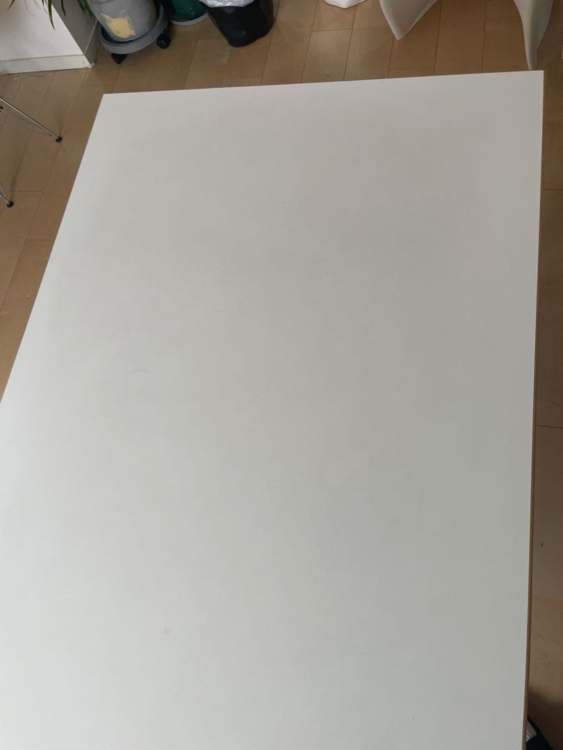 artak ホワイト　ダイニングテーブル　artek TABLE 82A