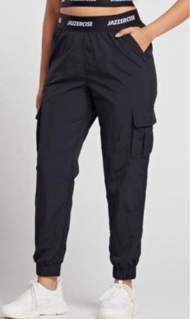 期間限定！JAZZERCISE カーゴパンツ 黒M 新品未使用試着のみ