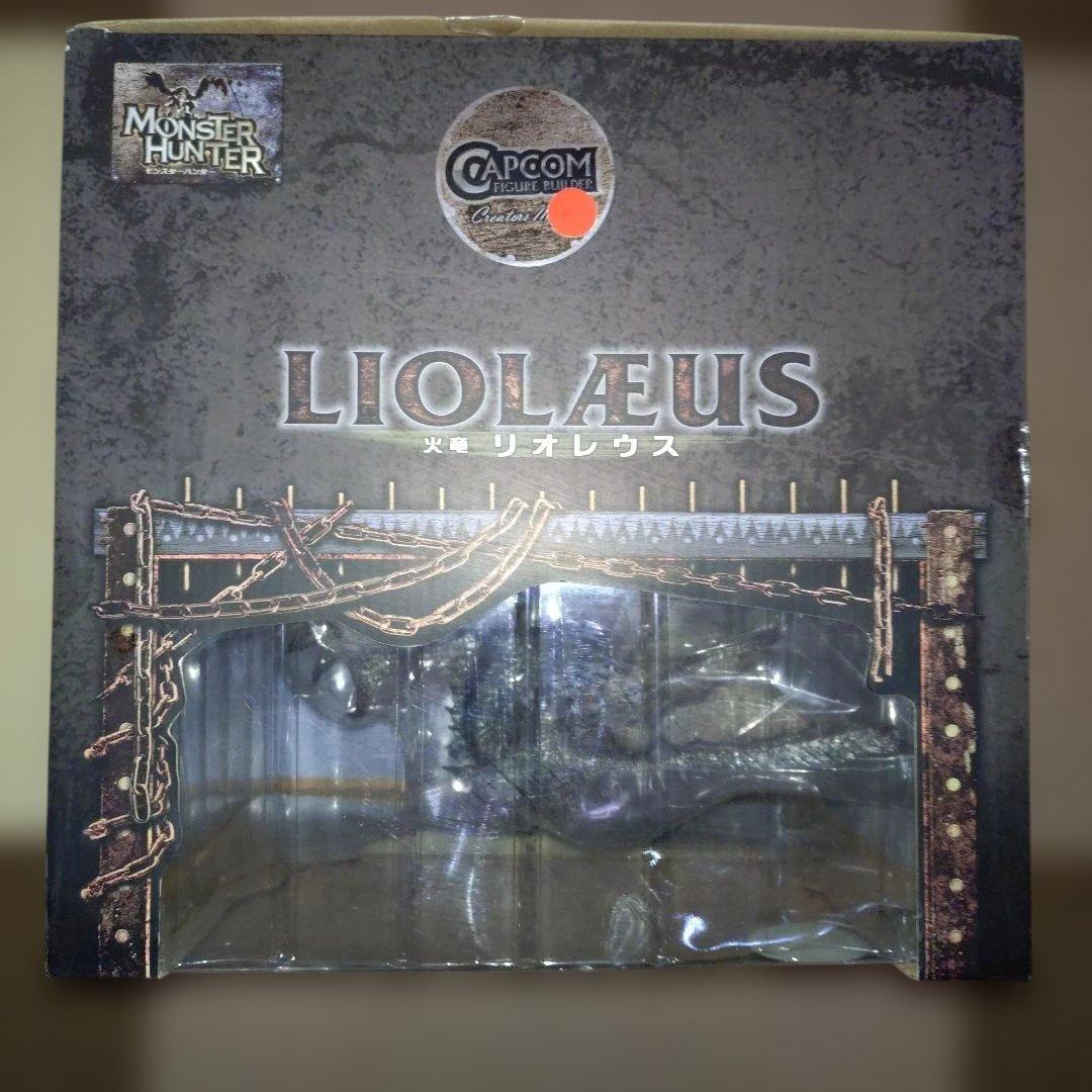 モンスターハンター　リオレウス　 フィギュア　限定版　銀火竜　リオレウス希少種