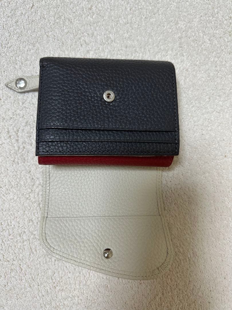 vivienne westwood三つ折り財布 ホワイト ブラック レッドレザー