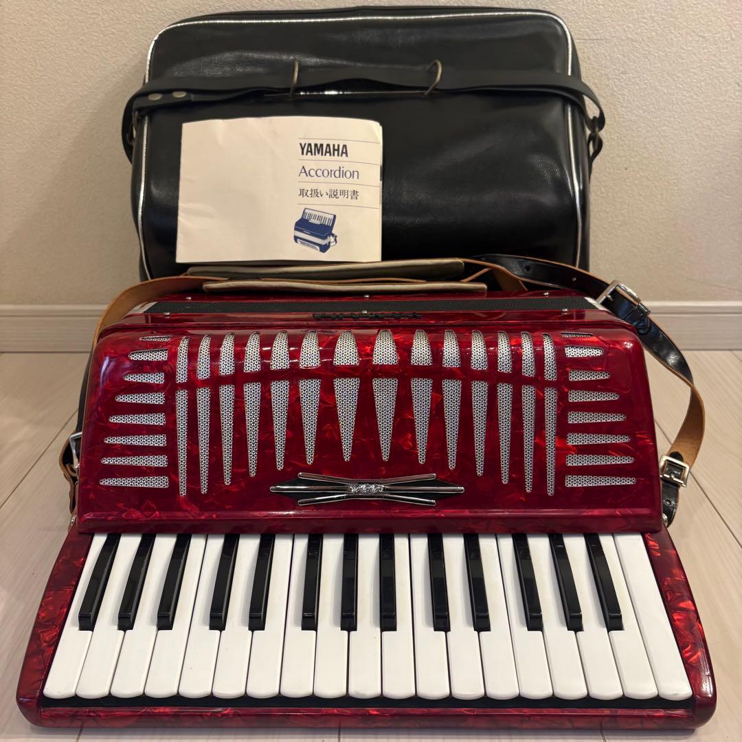 【美品】YAMAHA アコーディオン ケース付 32鍵盤 レッド ヤマハ