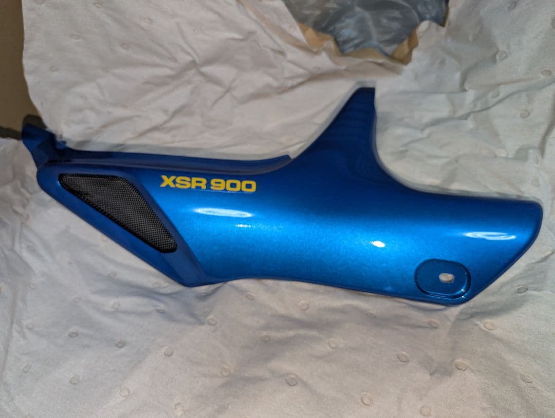 YAMAHA XSR900　絶版ゴロワーズタンク＋外装セット