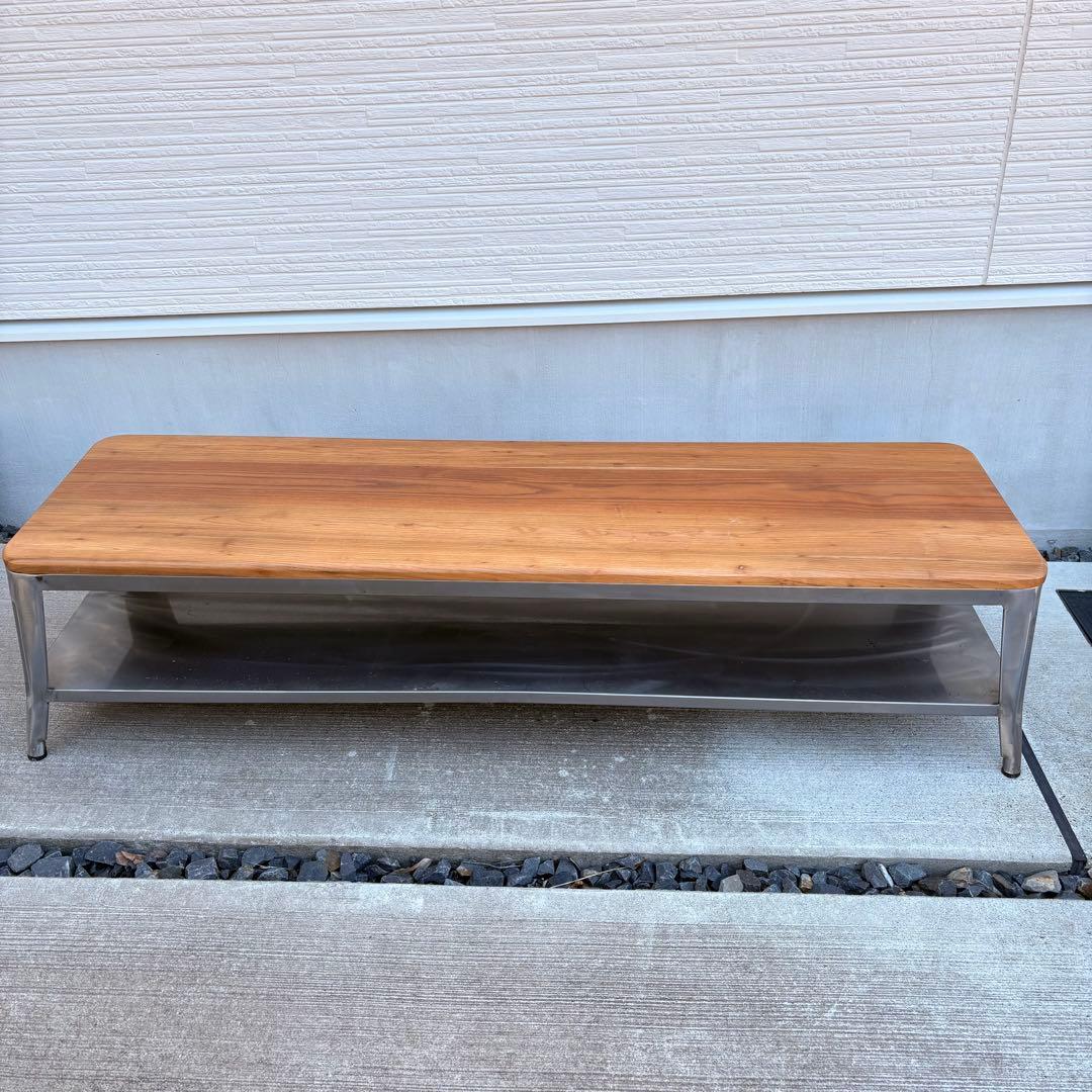 ガルト テレビ台