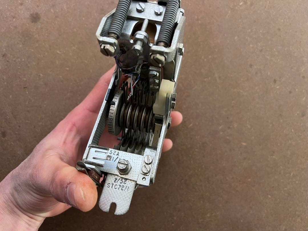 Uniselector ステップバイステップ交換機 ラインセレクタ 電話交換機