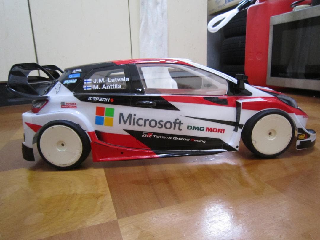新品 1/10 タミヤ WRC ヤリス ボディ レース用 タイヤホイール8本付属