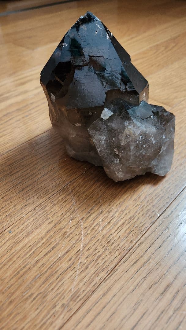 新春値下げ✨1.41kg　極上　エレスチャルスモーキークォーツカテドラル　水晶