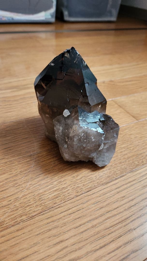 新春値下げ✨1.41kg　極上　エレスチャルスモーキークォーツカテドラル　水晶