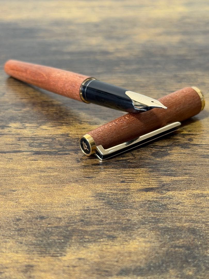 試筆のみ　1972年製　初代カスタム　高級天然　カエデ 大型18金 万年筆　中字