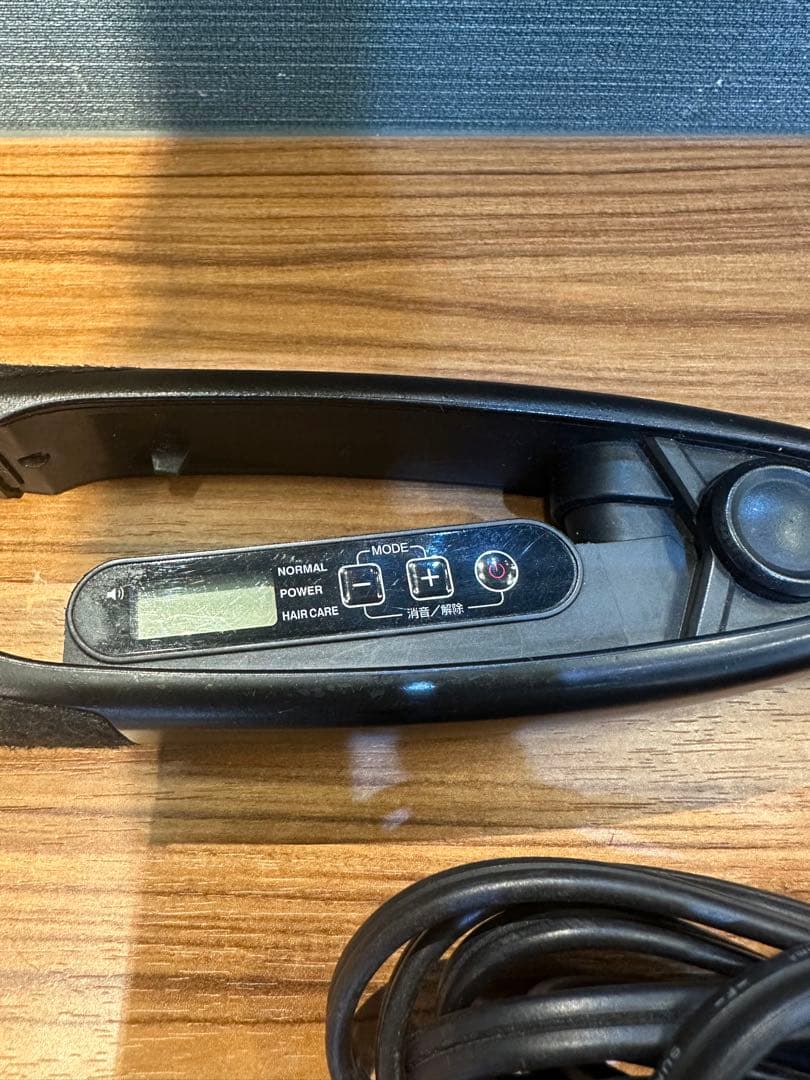 クレイツカールアイロン38ミリ、ノビーストレートアイロンの2本セット