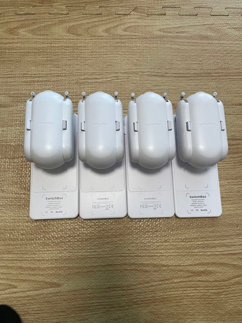 ゆ*こ様 Switchbot カーテン (U型) +ソーラーパネル　4台セット