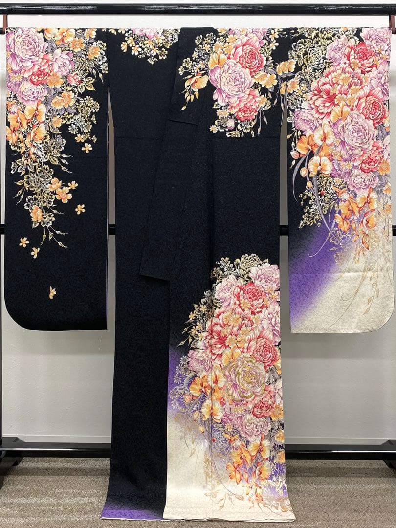 振袖 豪華 銀通し 刺繍 金彩 個性的 大輪 胡蝶蘭 身丈173cm 撥水加工済