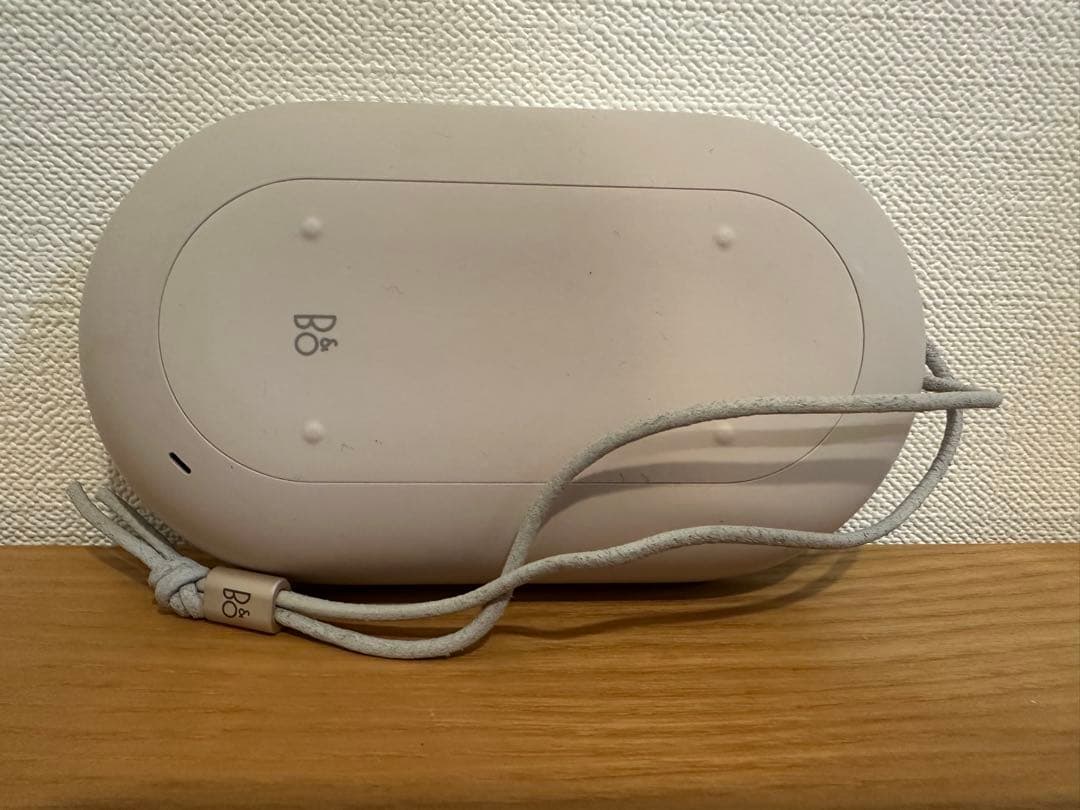 ワイヤレスポータブルスピーカー BeoPlay P2 ピンク