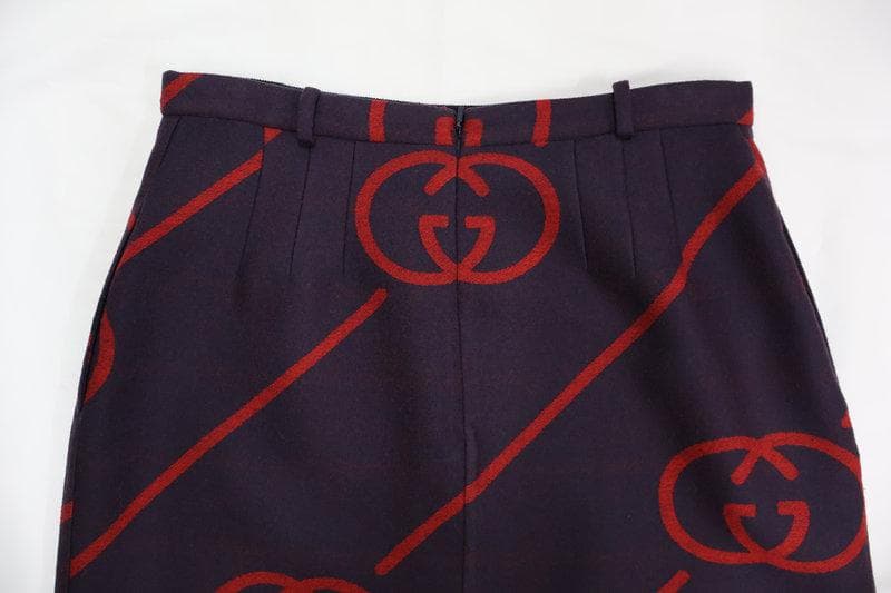【未使用】GUCCI　グッチ　GG　ロゴ　スカート　サイズ44　パープル×レッド