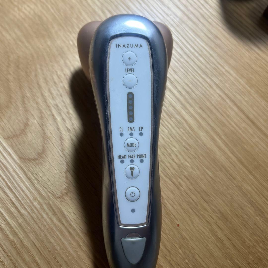 山口整骨院　INAZUMA 美顔器　充電コード、説明書あり