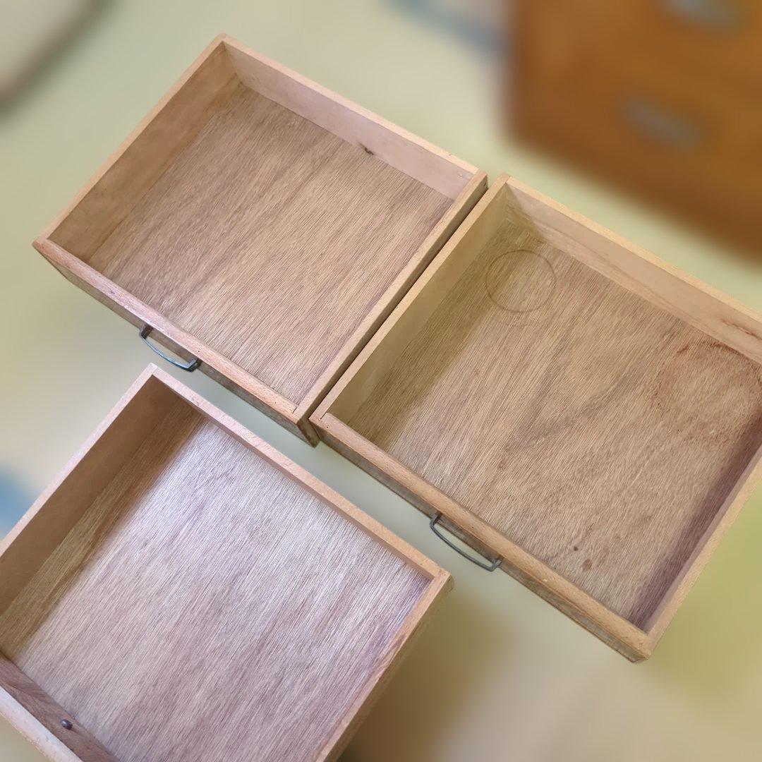 昭和　レトロ　タンス　箪笥　チェスト　引き出し　波板ガラス　ガラス戸