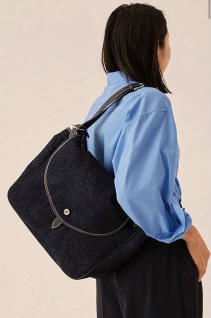 A VACATION アヴァケーション KIKI ショルダーバッグ