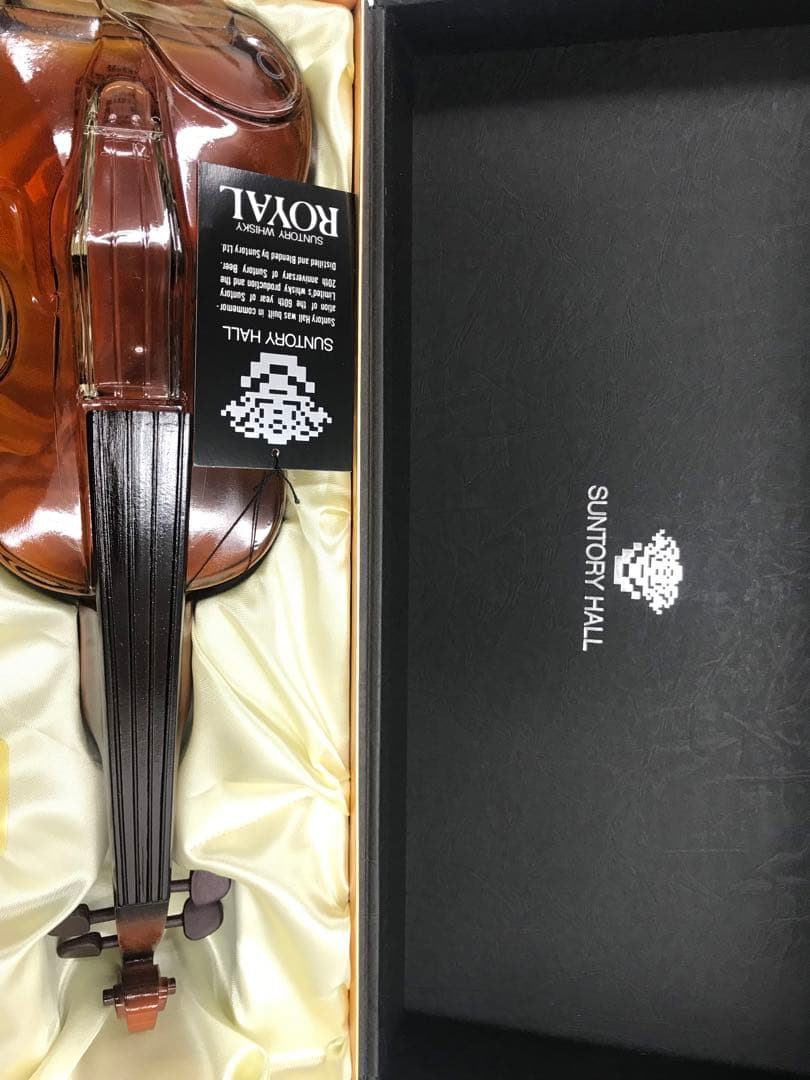 サントリー ウイスキー　ロイヤル　サントリーホール限定　バイオリン型ボトル