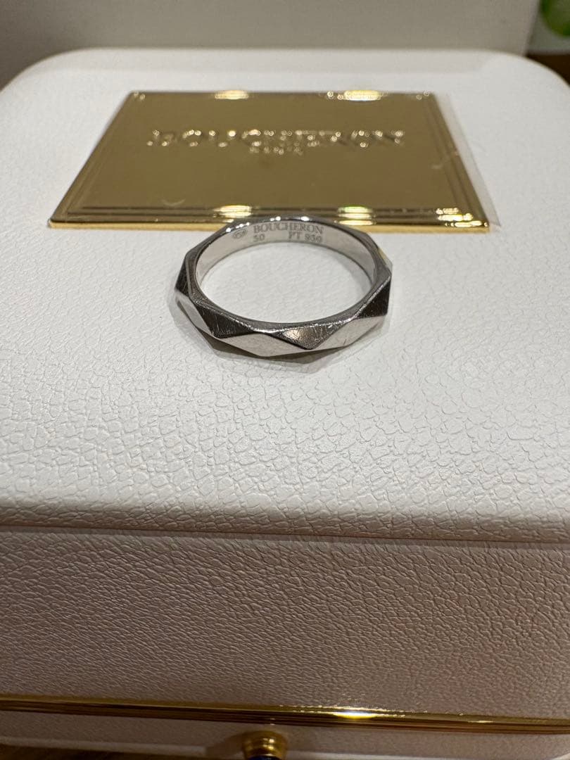 ブシュロン ファセットリング50 ミディアム