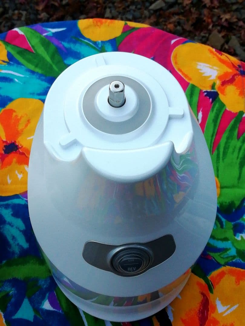 ジューサーの最高峰/ ヒューロムスロージューサー/ 未使用/ HU-400