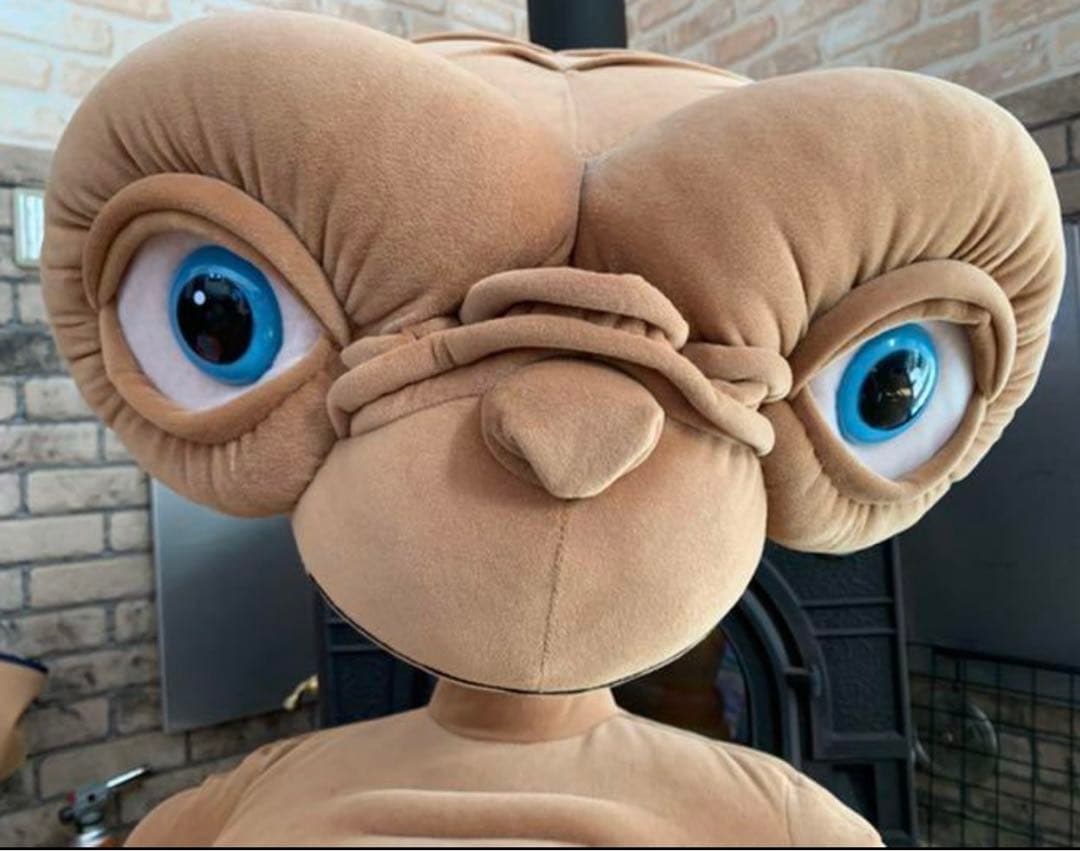 E.T. 42“ トイザらス限定　特大　ぬいぐるみ