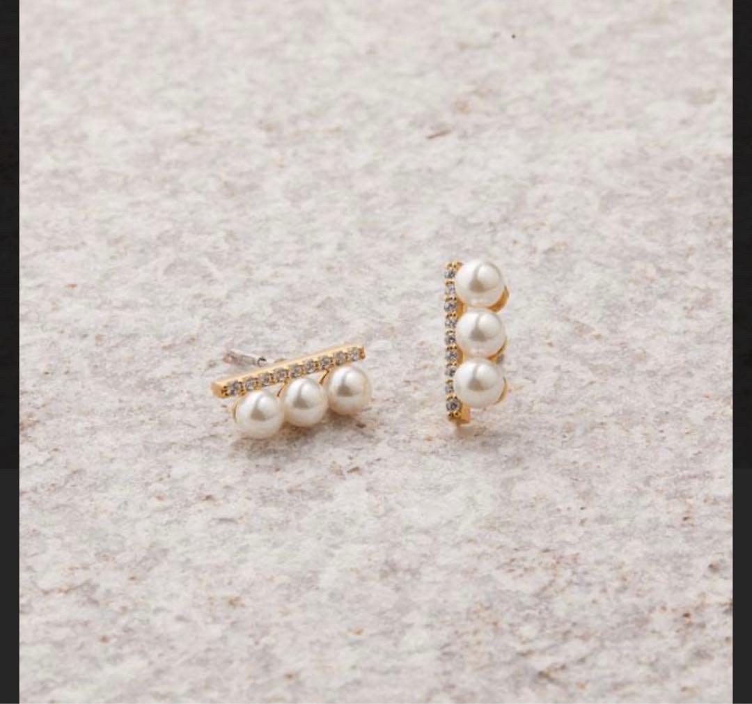 【最終価格】BAQLESS バックレスピアスCharisma Aida Gold