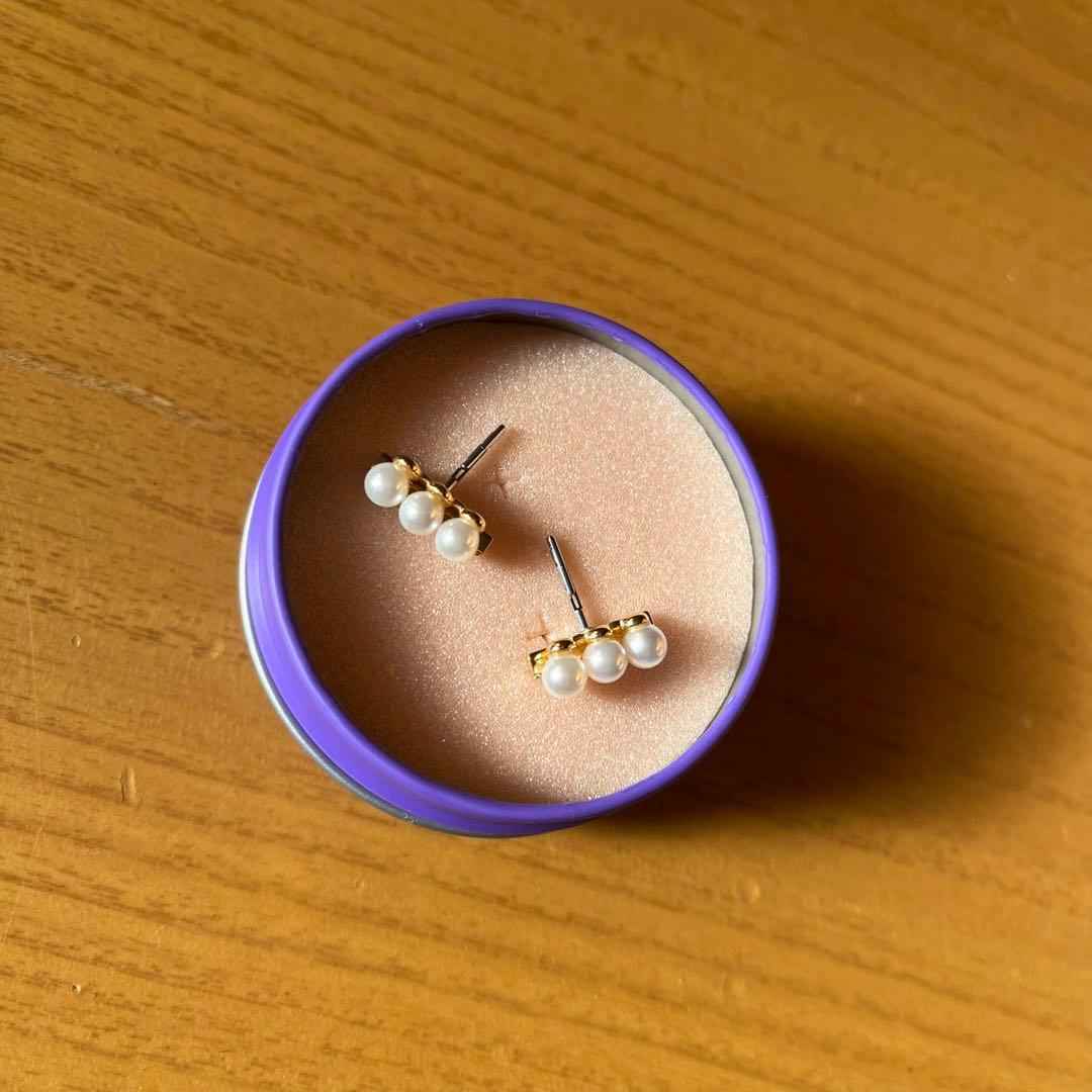 【最終価格】BAQLESS バックレスピアスCharisma Aida Gold